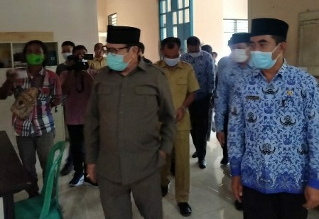 Wabup Rumaksi lakukan inspeksi mendadak untuk memantau kehadiran para ASN