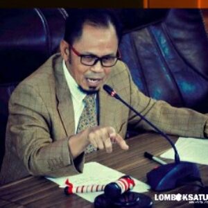 Ketua DPRD Loteng HM Tauhid meminta pemerintah memperhatikan nasib PKL
