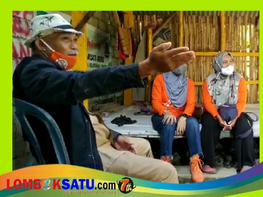 Lurah Leneng, Lalu Isnaini saat menyampaikan potensi wilayahnya kepada Ketua Portir Indonesia