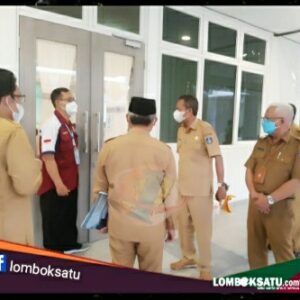 Bupati saat memantau pelaksanaan seleksi Cpns