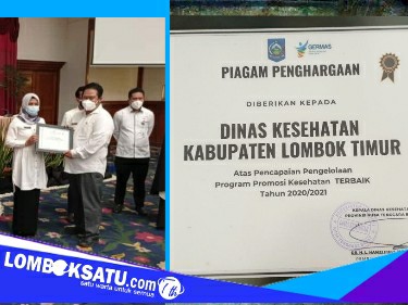 Kabid Bina Keluarga Sehat Dikes Lotim Nurhidayati menerima penghargaan dari Dikes NTB