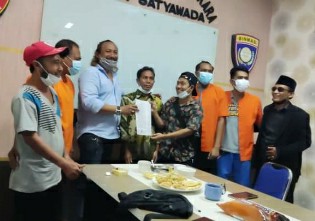 Kedua pihak sepakat memilih damai
