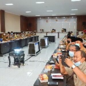 Pemkab Lombok Timur menggelar rapat evaluasi pelaksanaan APBD triwulan ketiga