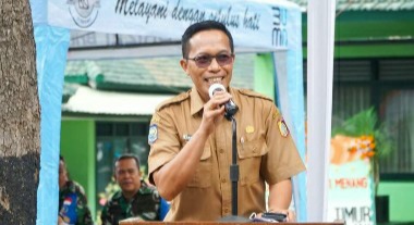 Sekda Lotim HM Juaini Taofik