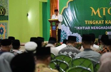 Wakil Bupati Lombok Timur H Rumaksi