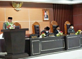 Bupati bersama DPRD Lotim bahas Raperda
