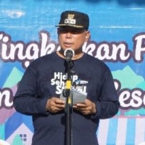 Bupati Lombok Timur saat menghadiri kegiatan kampanye Germas, Jumat (31/12/2021) di Lapangan Tugu Selong