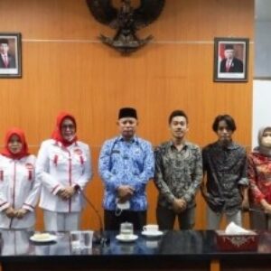 Bupati Sukiman Azmy (tengah) saat menerima pengurus PAPPRI