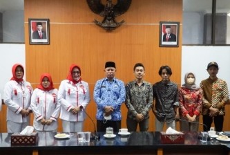 Bupati Sukiman Azmy (tengah) saat menerima pengurus PAPPRI