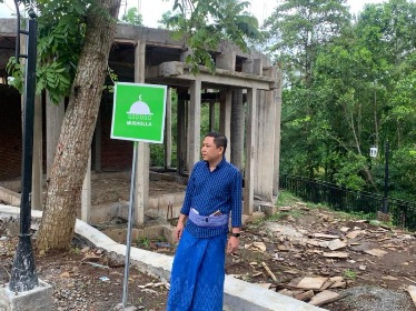 Ketua Komisi III, Andi Mardan saat turun meninjau proyek Sintung Park