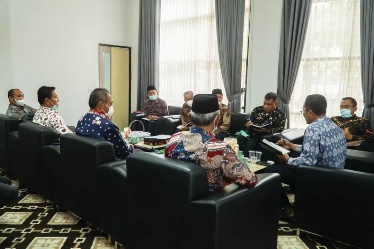 Sekda rakor betsama OPD bahas data penduduk dan jaminan kesehatan