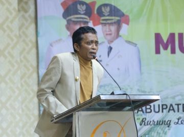Bupati HL Pathul Bahri saat membuka Musrenbang