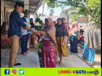 Lalu Muhiban bersama Pemdes Beraim berikan santunan