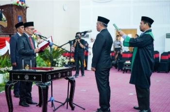 Pelantikan M Taufik Syamsuri sebagai dewan menggantikan Muhdan Rum