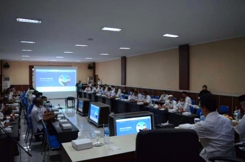 Bupati Lotim gelar rapat evaluasi realisasi PAD